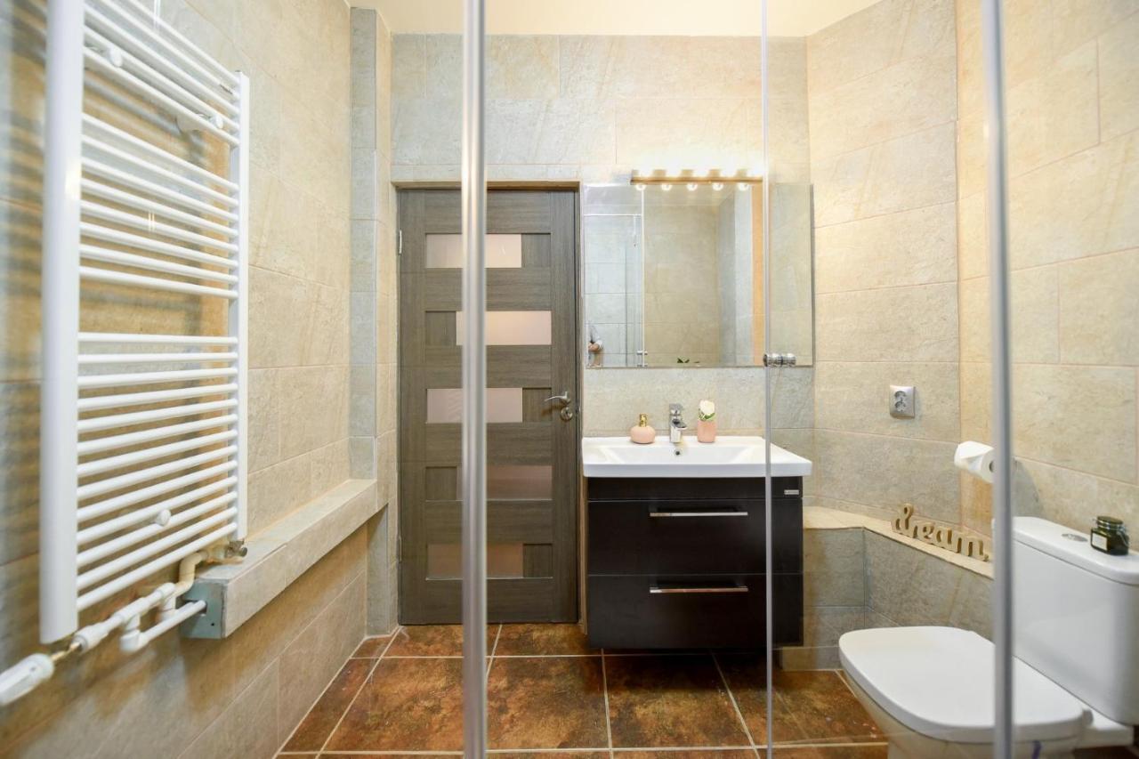 Le Petit & Cosy - Best Location Old Town & Quiet Bukarest Exteriör bild
