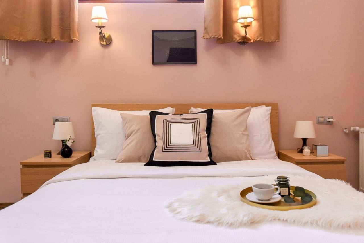 Le Petit & Cosy - Best Location Old Town & Quiet Bukarest Exteriör bild